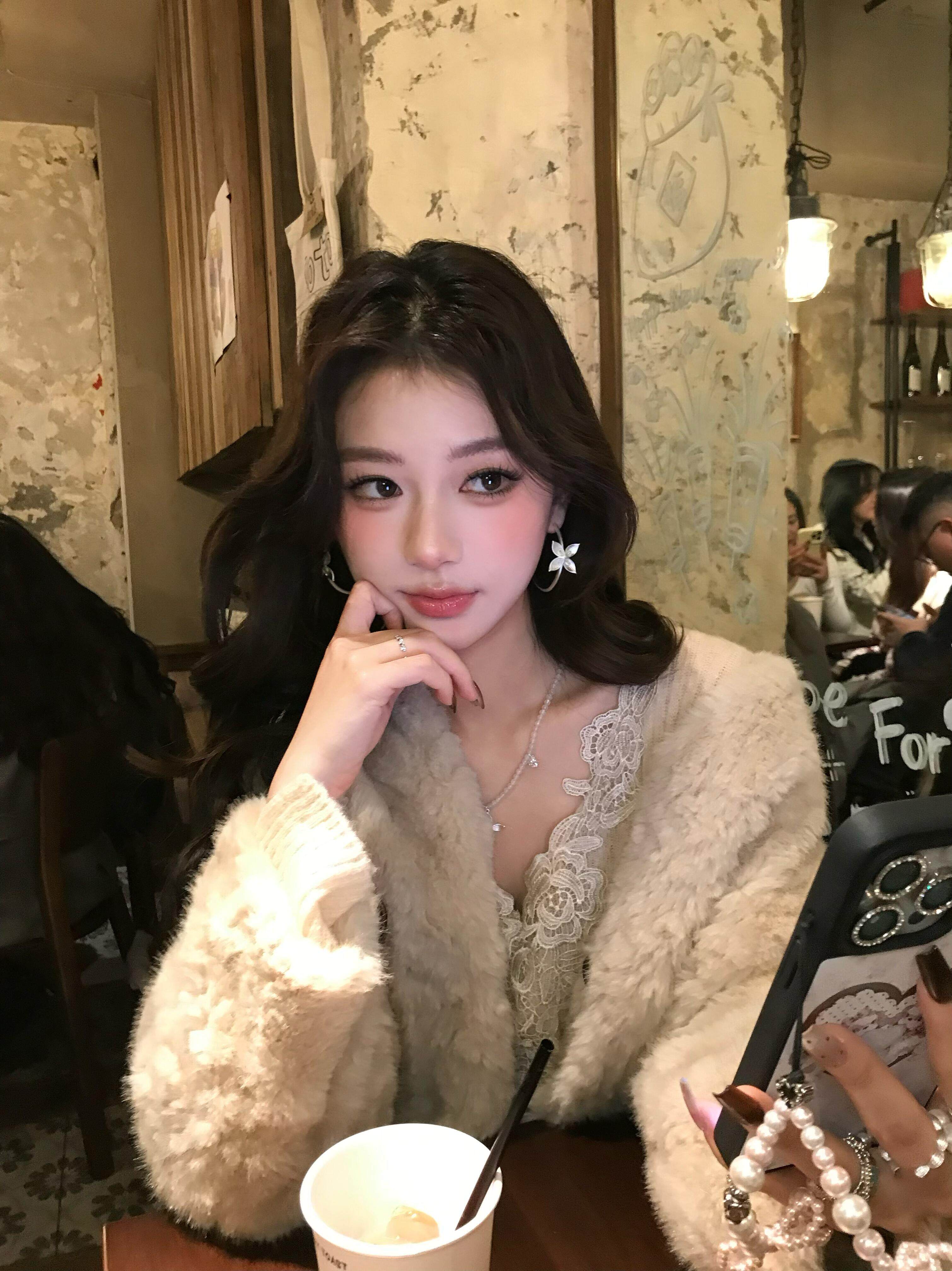 花暂白蒋依依同款清冷四照花坠落耳圈银色大女主耳环 银针