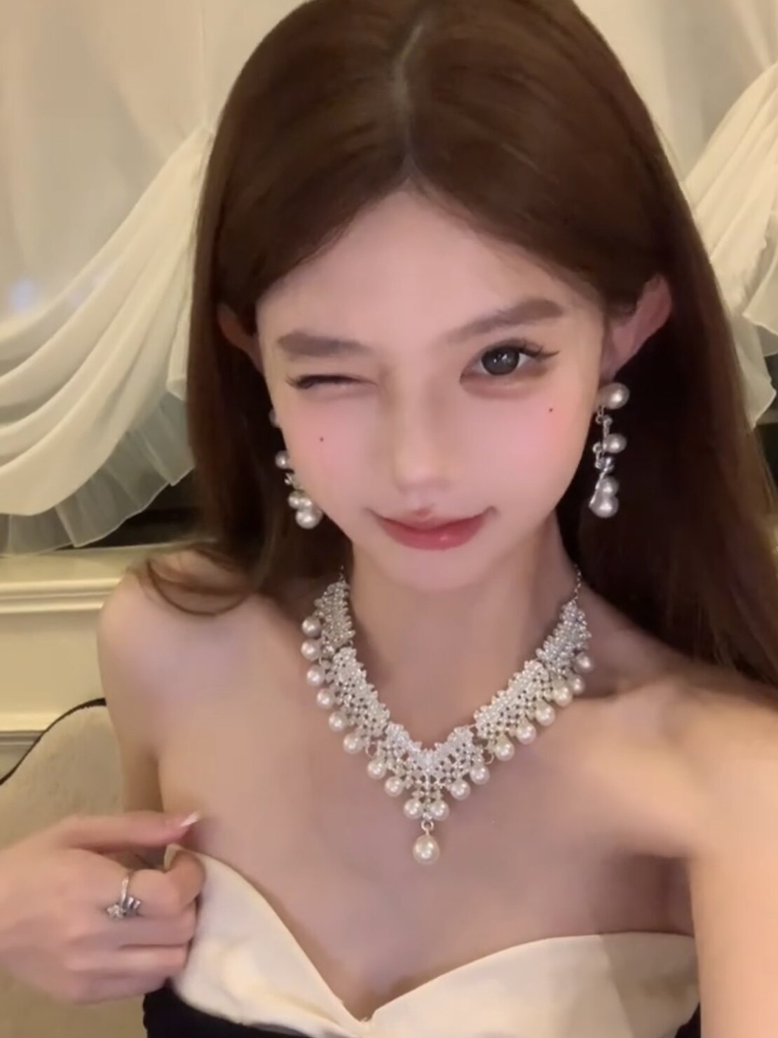 法式镶钻珍珠项链百搭个性晚礼服夸张配饰耳环套装女高级感锁骨链