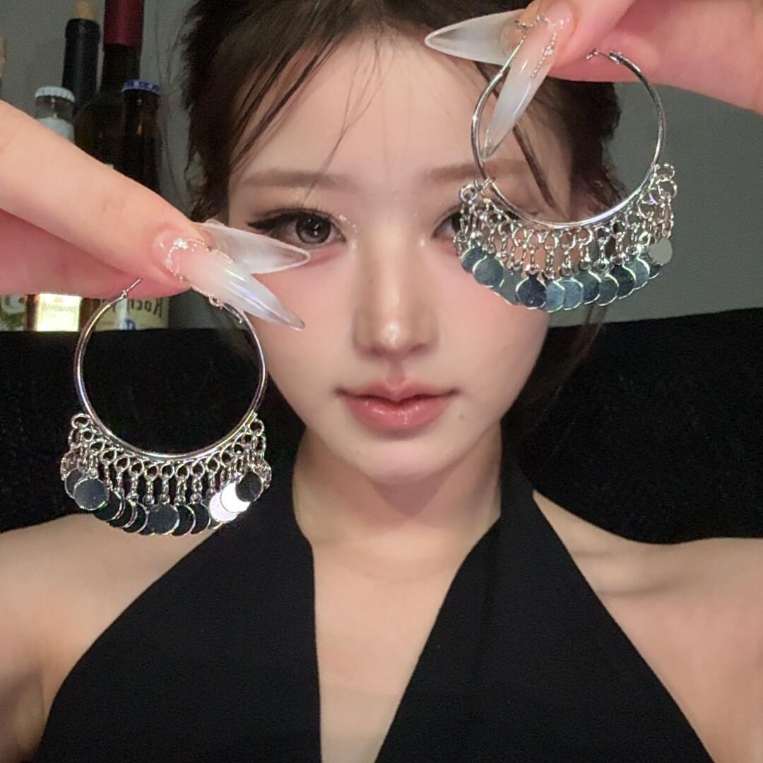 波光粼粼亮片流苏耳环女2026新款耳钉圈圈耳圈小众设计感耳钉耳饰