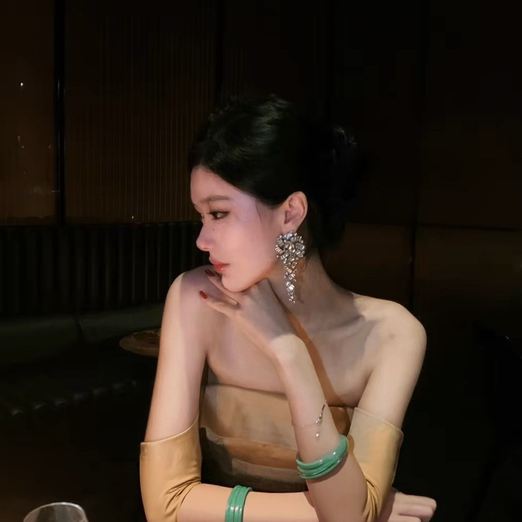 时尚夸张重工水钻锆石爆闪银色设计长版耳坠名媛气质耳夹无耳洞