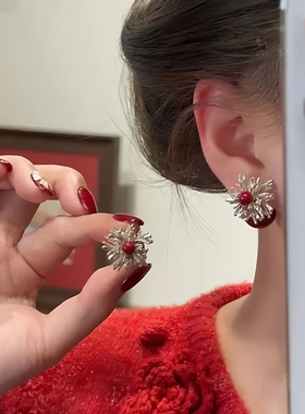 安可拉珍珠烟花两戴耳钉女方圆脸轻奢高级感气质大气新年红色耳饰