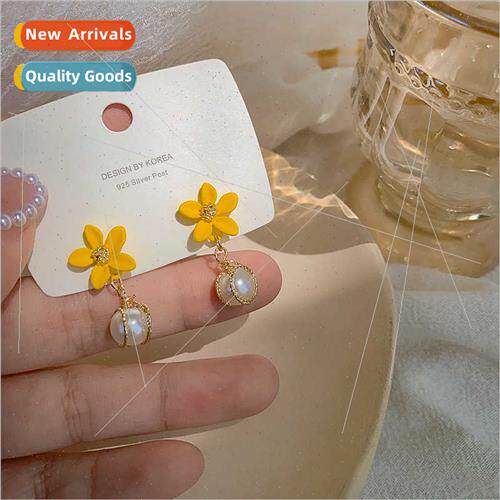 Summer fresh flower earrings 2022 new tide hundreds pearl ea