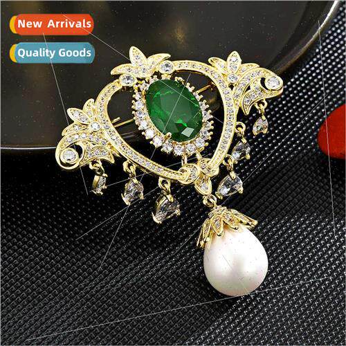 Emerald vintage shiny zirconia water drop brooch female fash