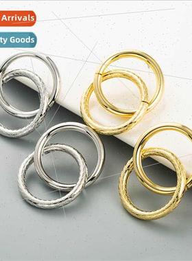 Europe personalized metal grain circle interlocking earrings