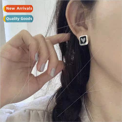 ins black drip glaze love heart retro delicate earrings fema