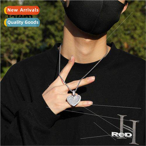 New hip-hop love pendant copper inlaid zirconia vertical T-s