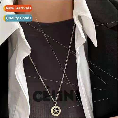 Europe retro fashion light sense luxury personalized collarb