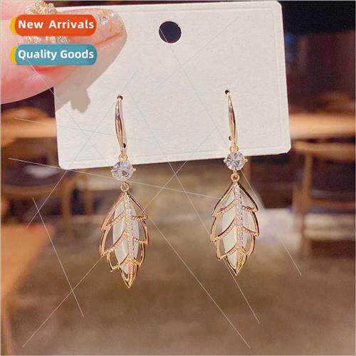 Fashion versatile compact earrings a leaf storm rich hollowe