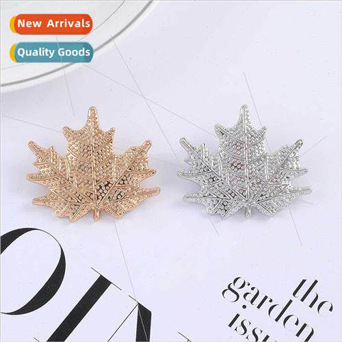 Europe Uned States fashion elegant maple leaf brooch female