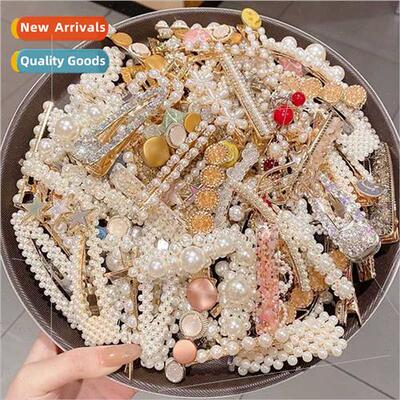 Fashion  night market stalls students hair accessories rando