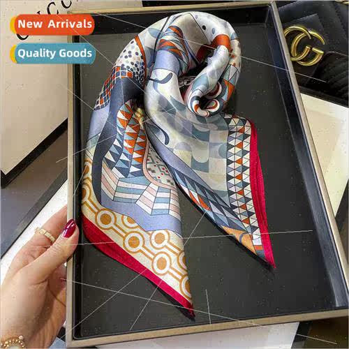 Elegant Chinese spring new silk small square scarf out wh si