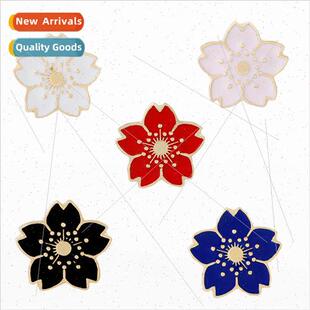 badge brooch enamel pin lapel aesthetic Europe flower