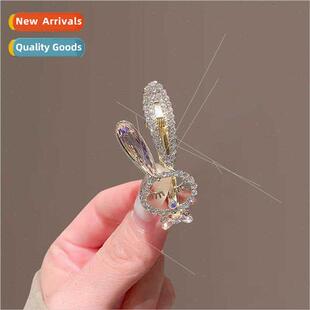 Rabb has carrot rhinestone hair clip bangs clip girl duckbil