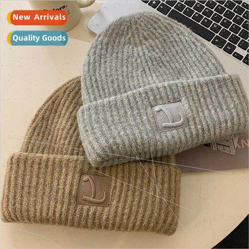 Korea new warm wild embroidery wool cap female fall winter e