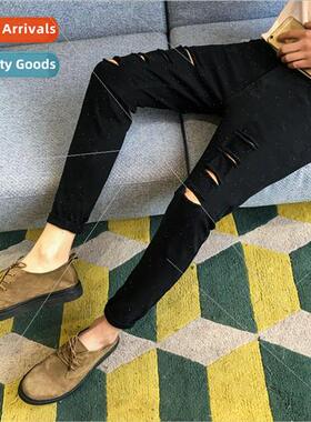 2020 Spring and Autumn broken hole jeans mens nine pants mal