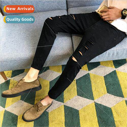 2020 Spring and Autumn broken hole jeans mens nine pants mal