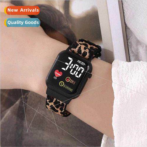 New LED electronic watch YM1 heartbeat square 适用Applewater