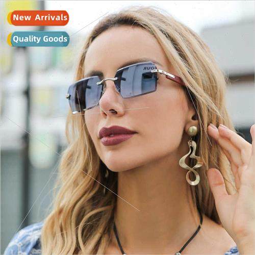 2A336 Retro wood grain legs glasses cut edge crystal persona