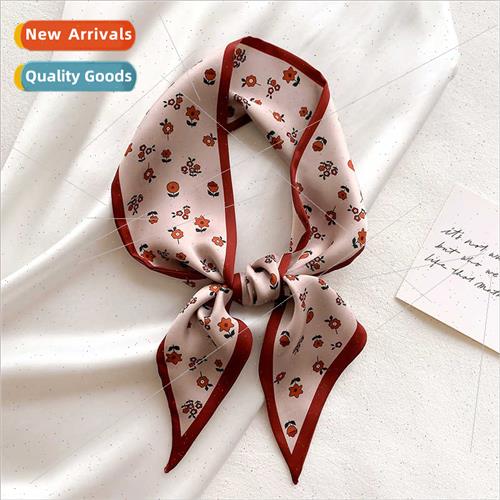 2021 summer new lerary floral fashion simulation silk short