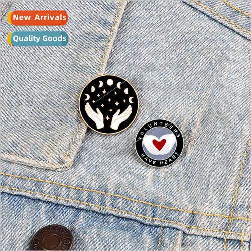 black whe cat brooch tide men women personalized metal badge