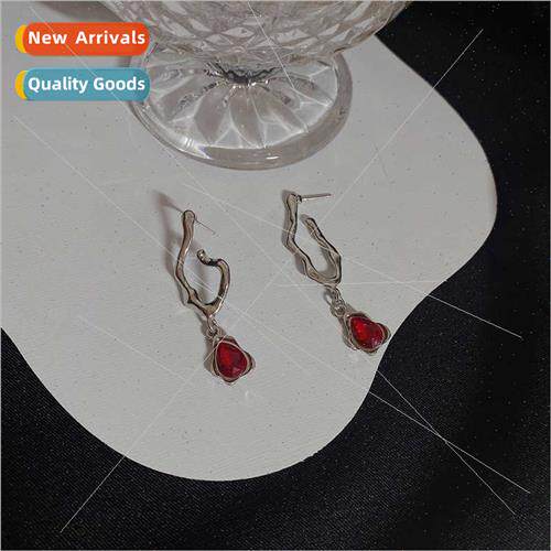 lver needle sense dark wind retro red diamond tassel earring