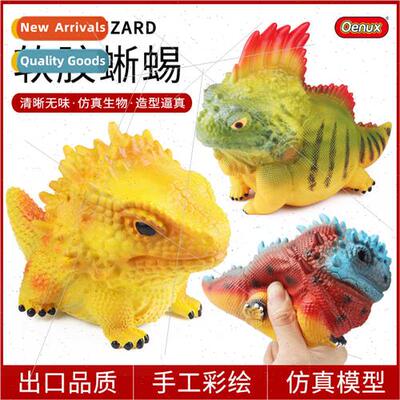 mulation tide play lizard animal model green iguana mane lio