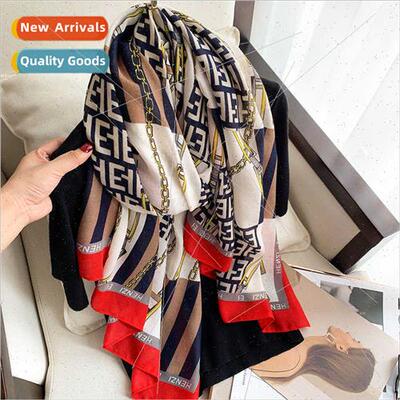 2021 new chain Europe Uned States warm scarf fashion in long