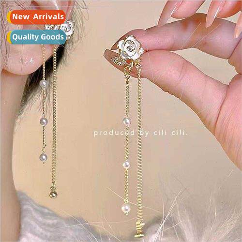 Cream jasmine sweet whe flowers whout ear holes ear bone cli