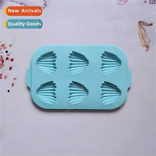 6 Connections Heart Shaped Shell 75 Chocolate licone Molds C