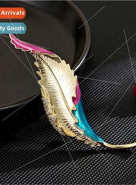 New INS two-color leaf brooch versatile delicate simple coat