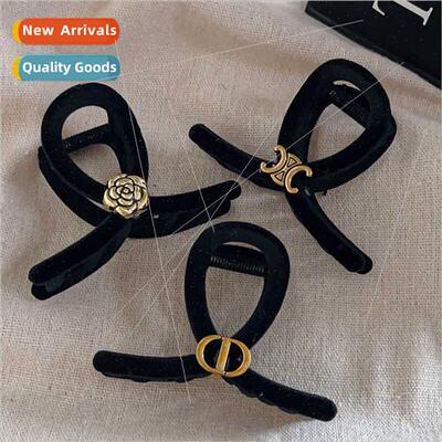 Black Frosted Shark Clip Female Hair Clip Hair Volume Large