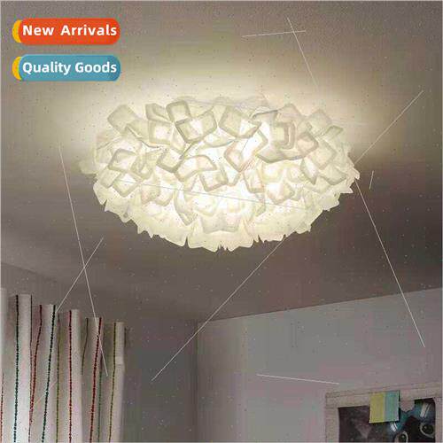 Personalized creative master bedroom ceiling light warm roma