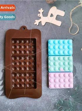 3 round chocolates 464 inserted candles sugar flipping drip