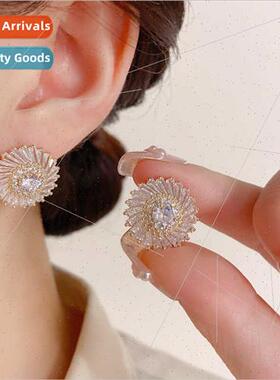 Delicate zirconia sunflower earrings earrings summer 2022 ne
