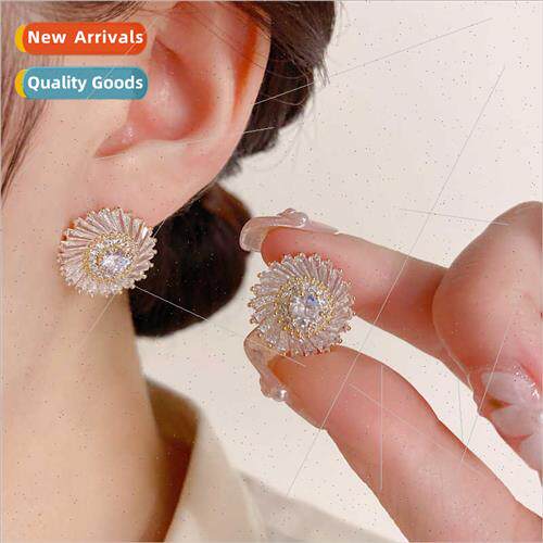 Delicate zirconia sunflower earrings earrings summer 2022 ne