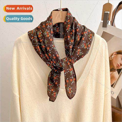 2023 terary floral fashion temperament small square scarf co