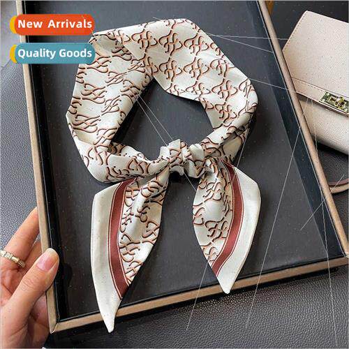 New geometric pattern twill fashion neckerchief spring fall