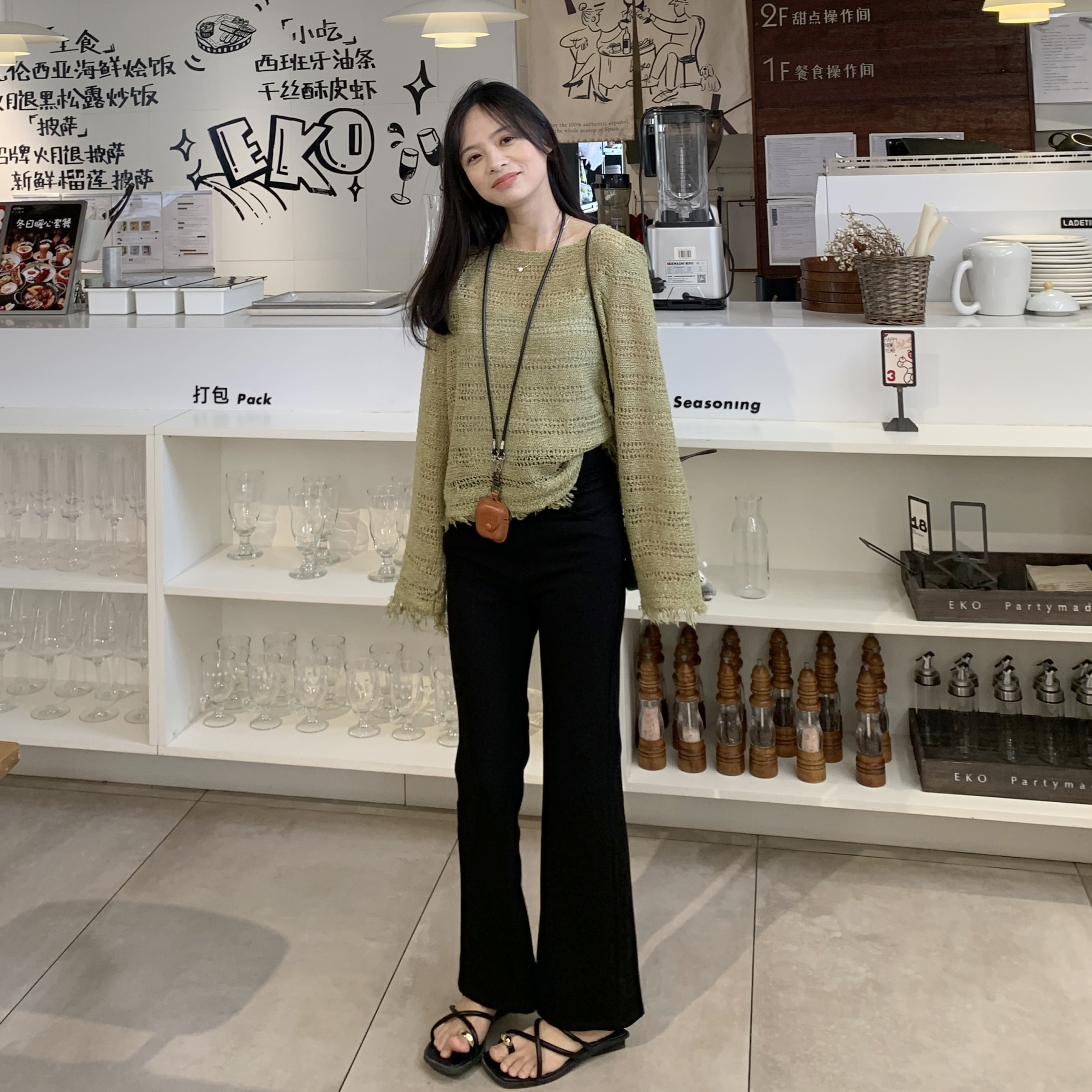 PERRY自制 超舒服~小个子黑色高腰弹力微喇裤小码150xxs