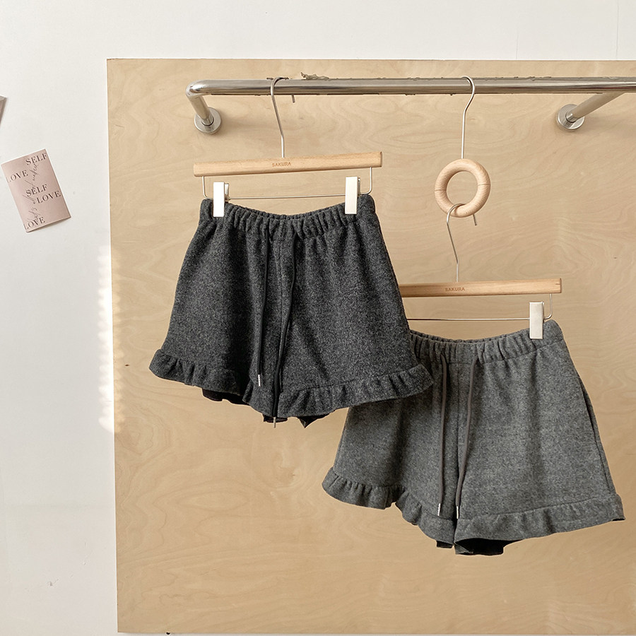 通勤风高腰荷叶边短裤女秋冬灰色松紧腰抽绳休闲裤毛呢打底阔腿裤