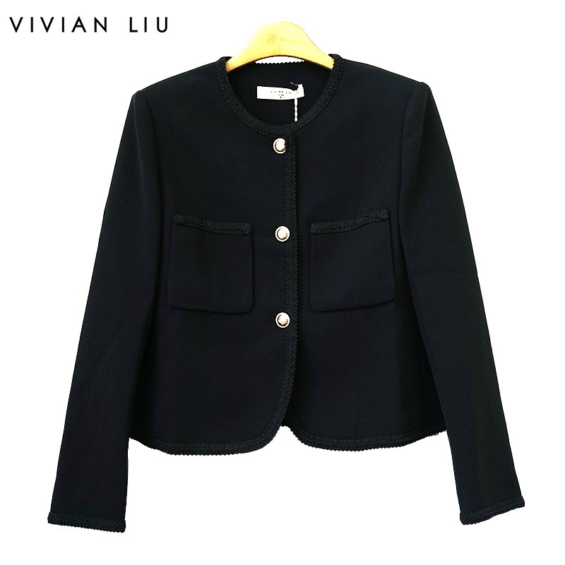 圆领贴兜小香风短上衣