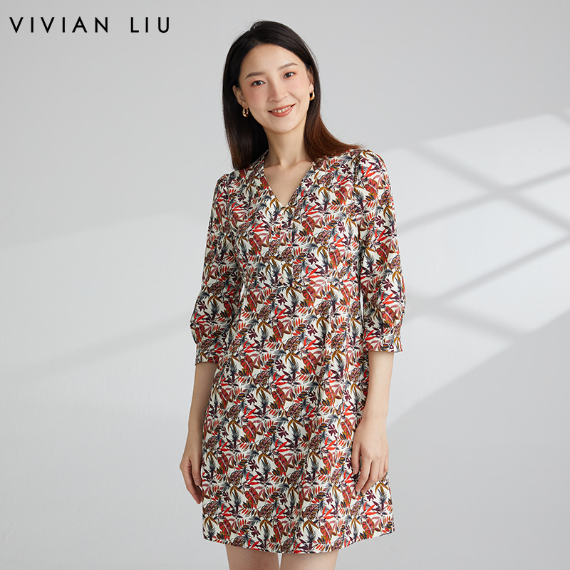 V领棉印花九分袖连衣裙