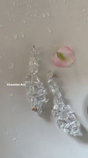 LONSLAN ACC  别致设计款透明石头吊坠 搭配白裙子 美极了