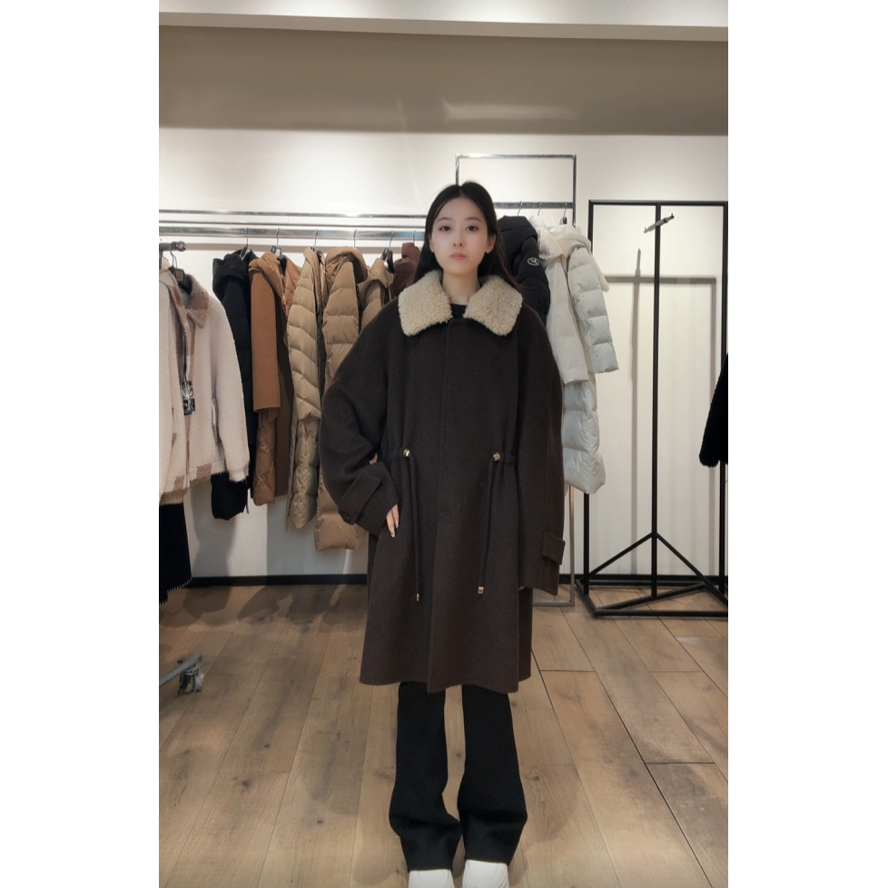 1208芬达  63号 bu退换价格 499 衣长