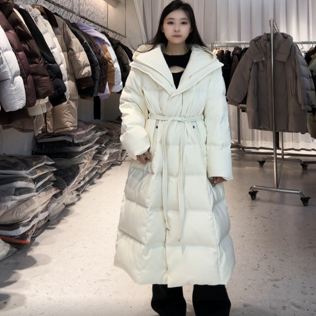 1212芬达83  号 bu退换价格999  衣长    182-209g