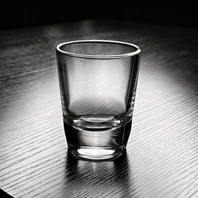 玻璃二两白酒杯高级感家用轻奢高档小酒杯喝酒杯子高颜值高端精致