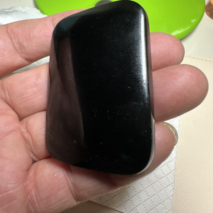 60克和田玉纯黑墨玉黑羊脂一细料三五平安无事牌车饰车挂证书保障