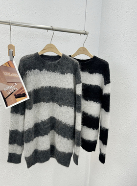 12.11 福利 HOU-3343韩版慵懒风宽条纹圆领套头马海毛衫