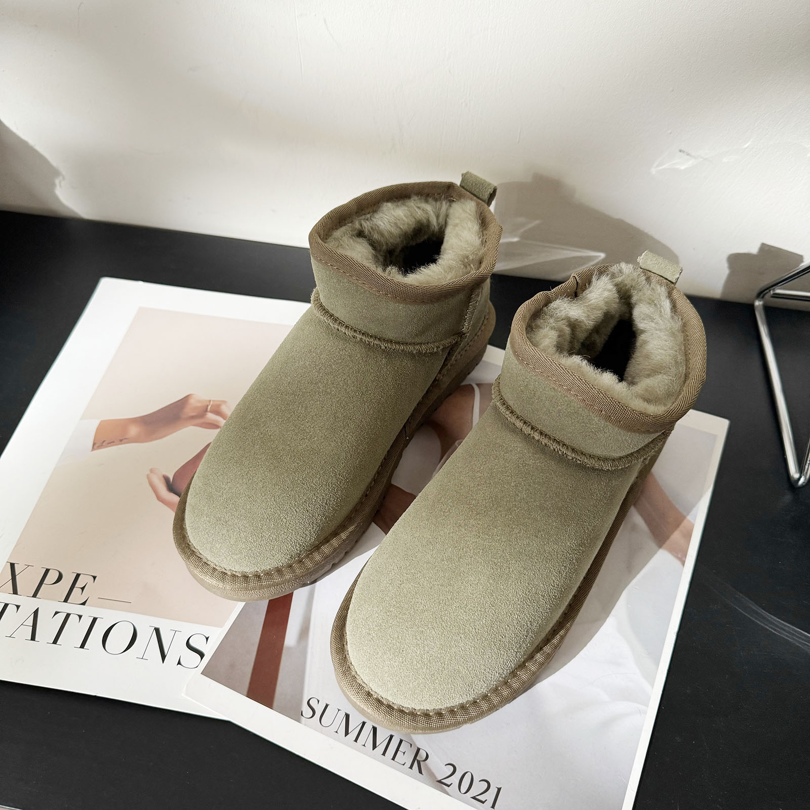 磨砂牛皮羊羔毛保暖雪地靴