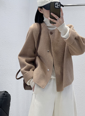 1.13 福利 YUN-23815欧货轻奢高支澳毛圆领短款时尚大衣