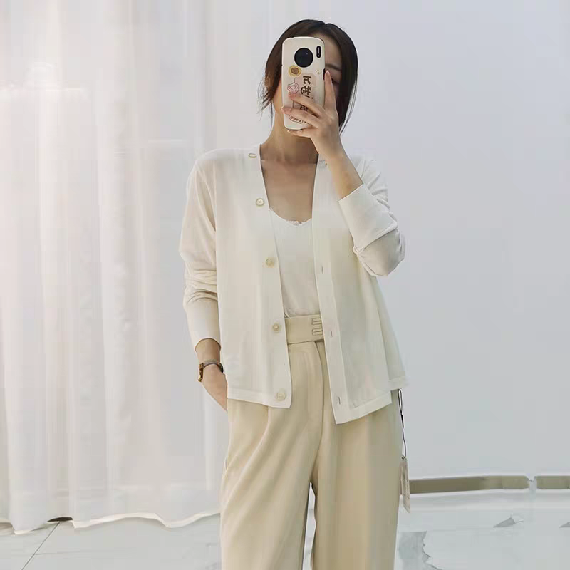 只换不退促销羊毛衫春夏新款女气质通勤百搭时尚针织开衫纯色v领